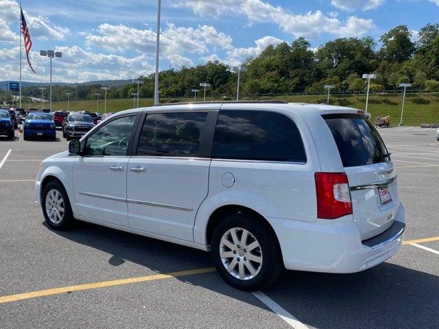 2015 Chrysler Town and Country Touring