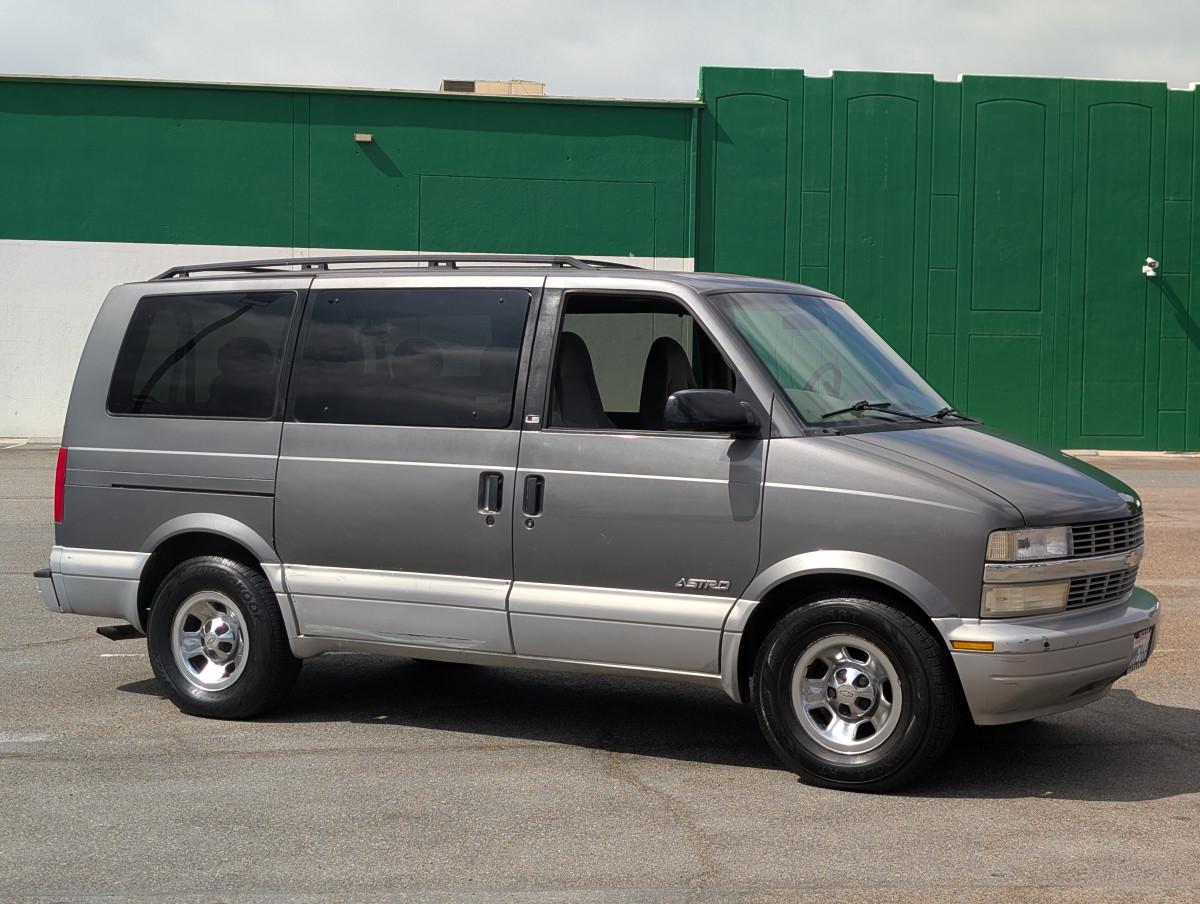 2000 Chevrolet Astro