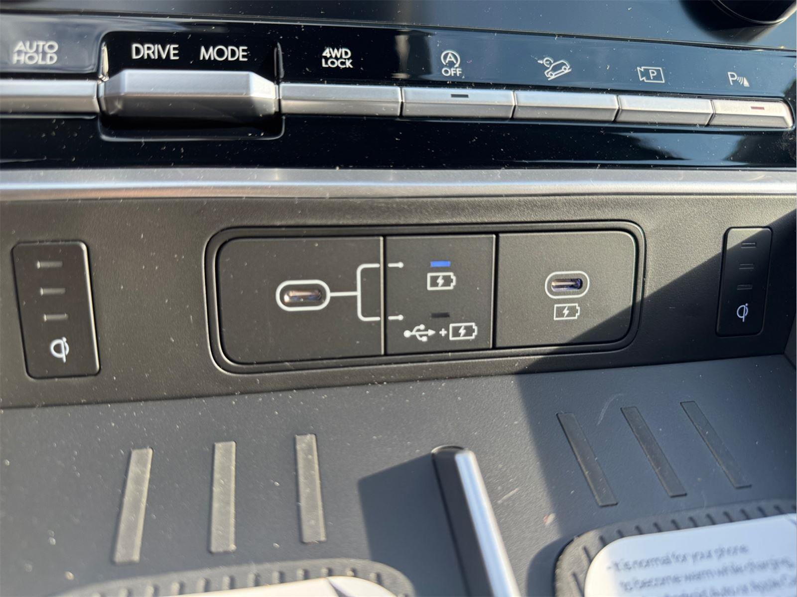 2026 Hyundai Santa Fe Limited - Photo 24