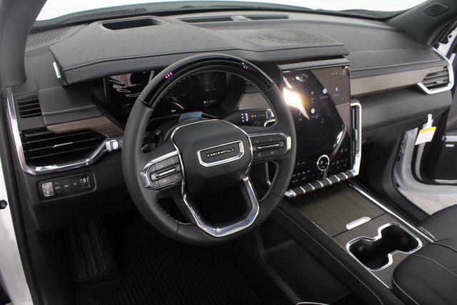 2026 GMC Acadia Denali AWD