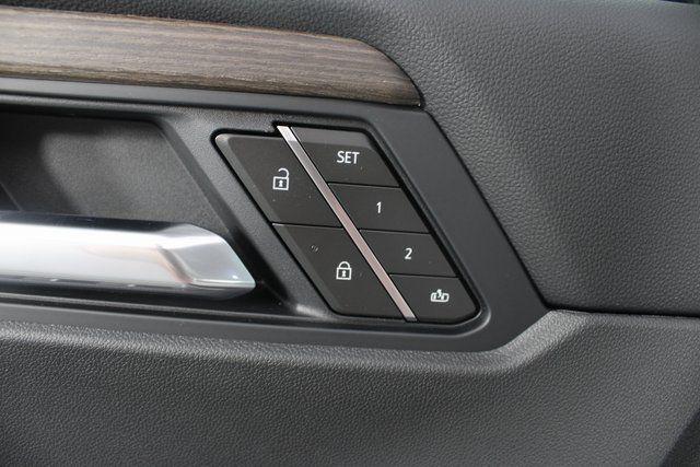 2026 GMC Acadia Denali AWD