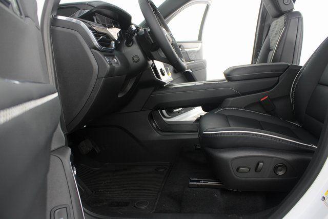 2026 GMC Acadia Denali AWD