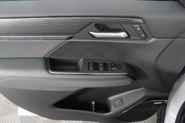 2026 GMC Acadia AT4 AWD
