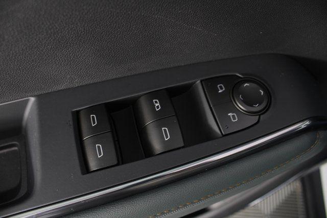 2026 GMC Acadia AT4 AWD