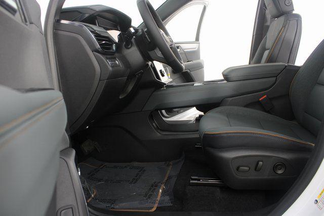 2026 GMC Acadia AT4 AWD