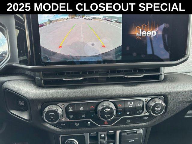 2025 Jeep Wrangler 4-Door Willys 4x4