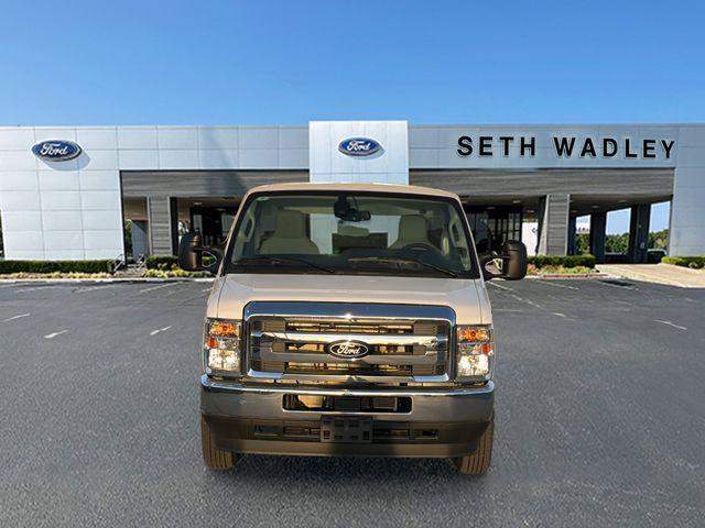 2026 Ford E-350 Cutaway Base