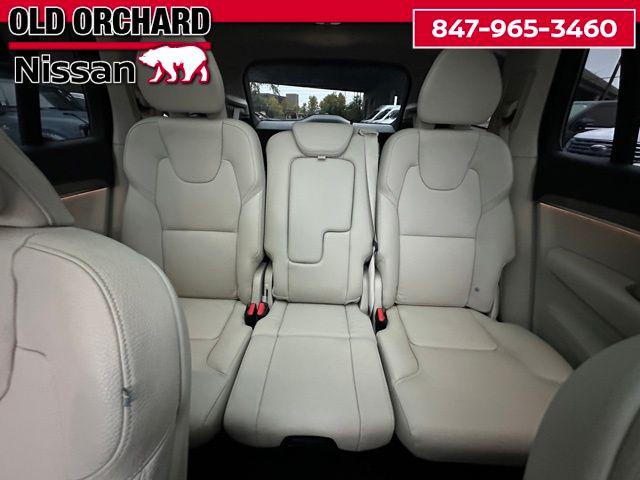 2023 Volvo XC90 Recharge T8 Plus Dark Theme 7-Seater