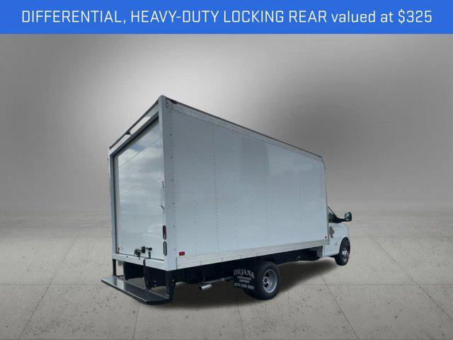 2025 GMC Savana Cutaway 4500 Van