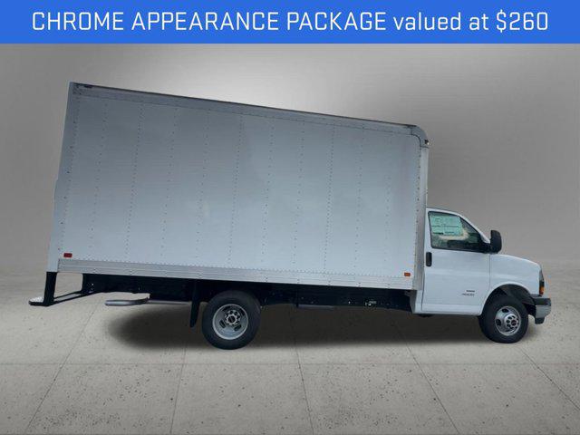 2025 GMC Savana Cutaway 4500 Van