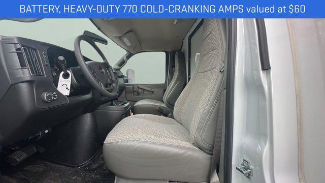 2025 GMC Savana Cutaway 4500 Van