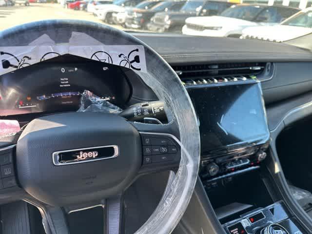 2025 Jeep Grand Cherokee GRAND CHEROKEE L LIMITED 4X4 2025 Jeep Grand Cherokee GRAND CHEROKEE L LIMITED 4X4