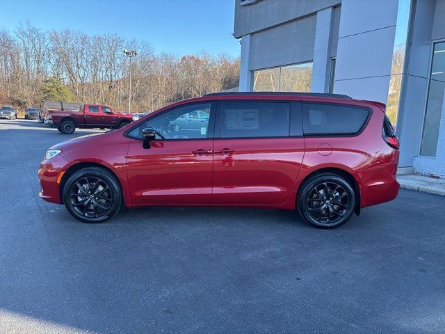 2026 Chrysler Pacifica PACIFICA LIMITED AWD