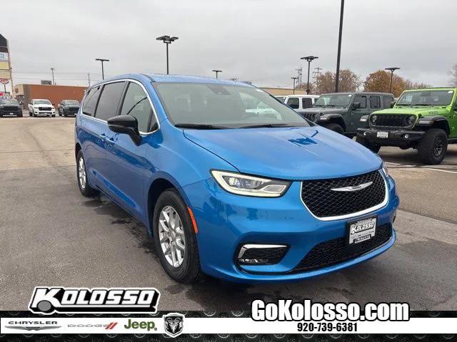 2026 Chrysler Pacifica Select for sale in Appleton, WI