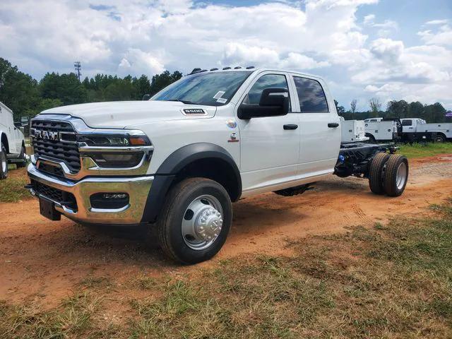 2026 RAM Ram 5500 Chassis Cab RAM 5500 TRADESMAN CHASSIS CREW CAB 4X2 60 CA 2026 RAM Ram 5500 Chassis Cab RAM 5500 TRADESMAN CHASSIS CREW CAB 4X2 60 CA