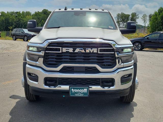 2026 RAM 5500 Chassis RAM 5500 TRADESMAN CHASSIS CREW CAB 4X2 60 CA