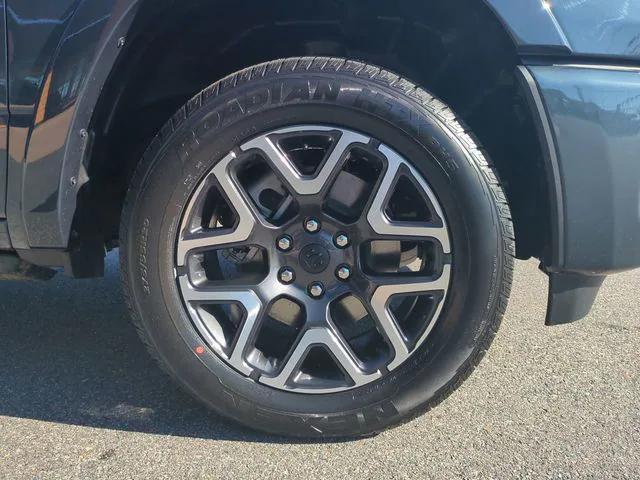 2026 Ram 1500 Laramie Crew Cab 4x4 5'7" Box