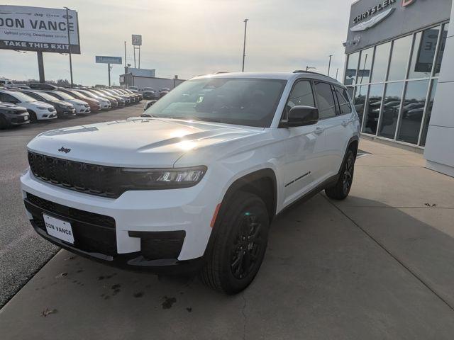 2025 Jeep Grand Cherokee GRAND CHEROKEE L ALTITUDE X 4X4