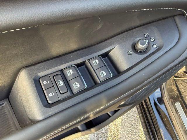 2025 Jeep Grand Cherokee Overland 4x4