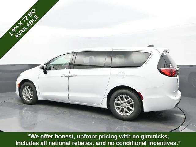 2026 Chrysler Voyager VOYAGER LX