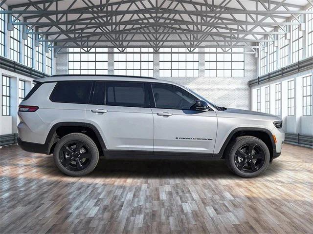 2025 Jeep Grand Cherokee GRAND CHEROKEE L LIMITED 4X2