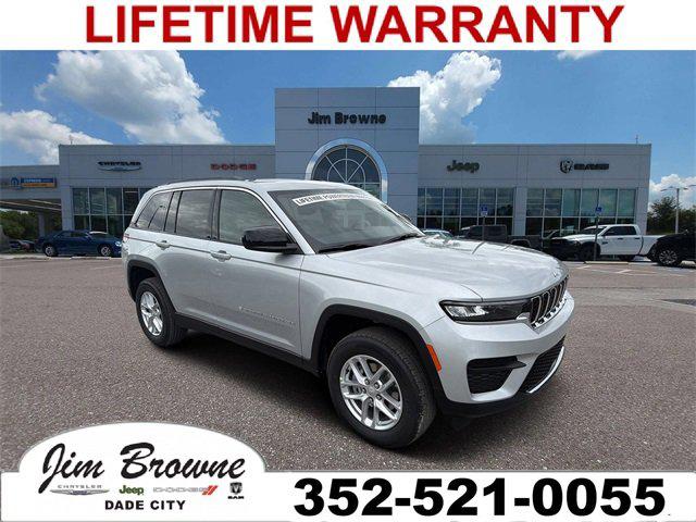 2025 Jeep Grand Cherokee GRAND CHEROKEE LAREDO X 4X4