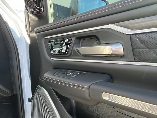 2026 Ram 1500 Tungsten Crew Cab 4x4 5'7" Box