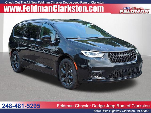 2026 Chrysler Pacifica Select for sale in Clarkston, MI