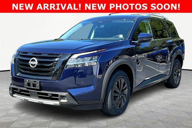 2023 Nissan Pathfinder SL 4WD