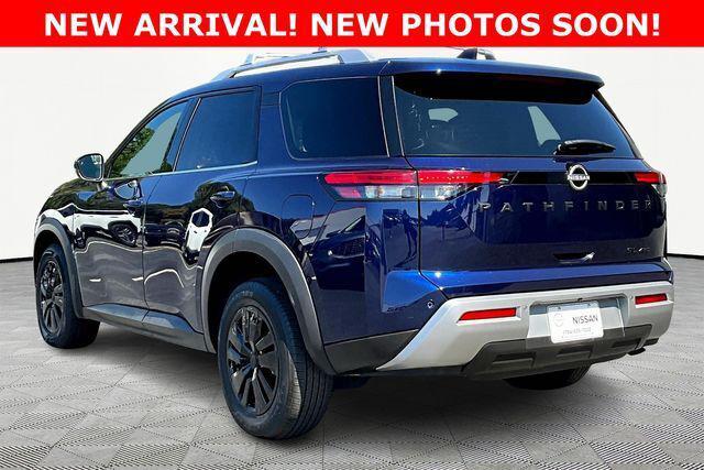 2023 Nissan Pathfinder SL 4WD