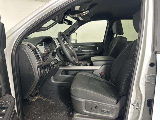 2025 RAM 2500 Big Horn Crew Cab 4x4 64 Box