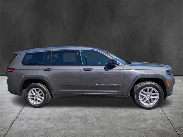 2023 Jeep Grand Cherokee L Laredo 4x4
