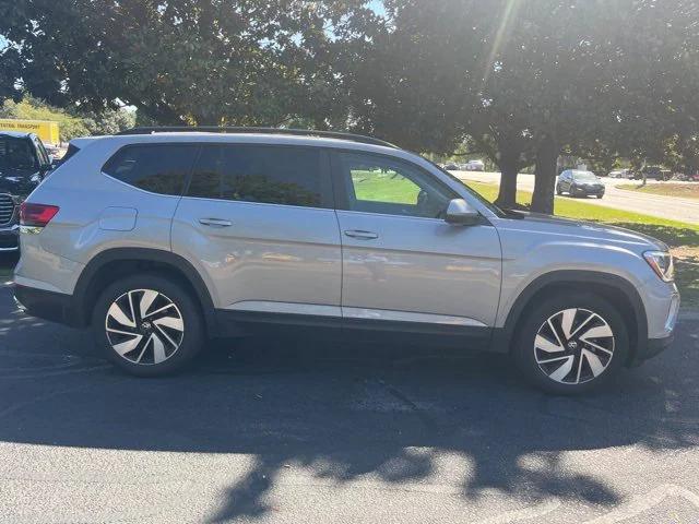 2024 Volkswagen Atlas 2.0T SE w/Technology