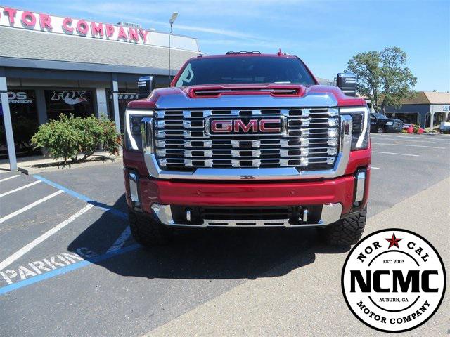 2024 GMC Sierra 2500HD 4WD Crew Cab Standard Bed Denali