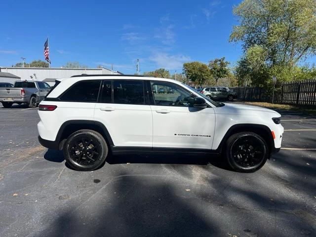 2024 Jeep Grand Cherokee Altitude 4x4 2024 Jeep Grand Cherokee Altitude 4x4