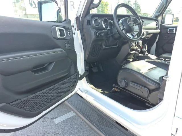 2020 Jeep Gladiator Overland 4X4
