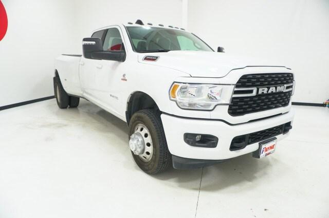 2024 RAM 3500 Big Horn Crew Cab 4x4 8 Box 2024 RAM 3500 Big Horn Crew Cab 4x4 8 Box
