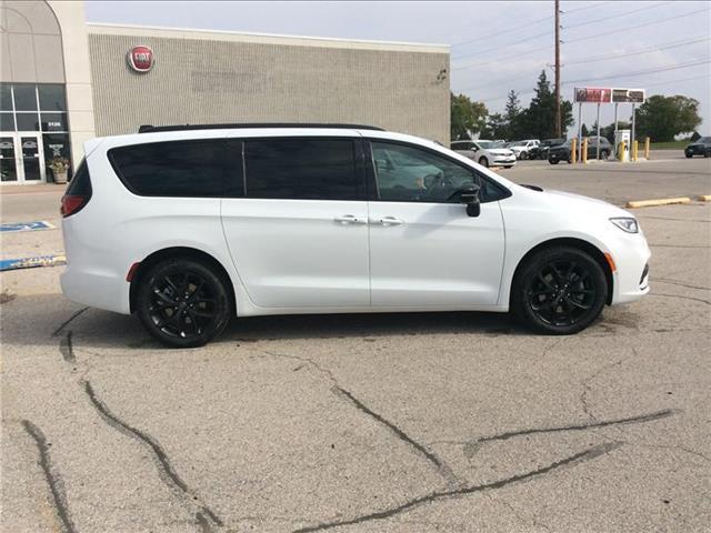 2026 Chrysler Pacifica PACIFICA LIMITED AWD