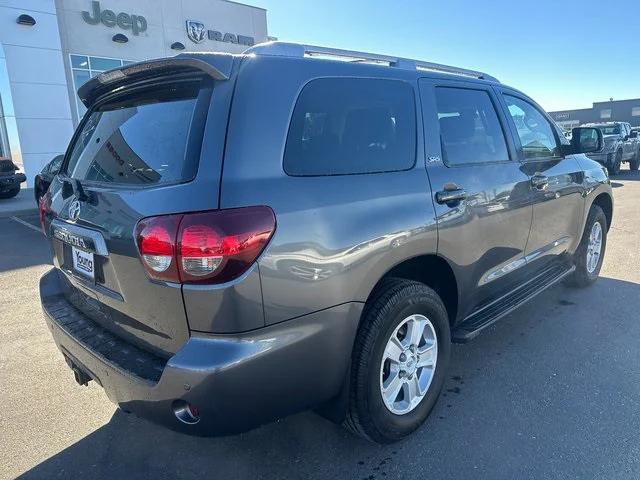 2020 Toyota Sequoia SR5 2020 Toyota Sequoia SR5