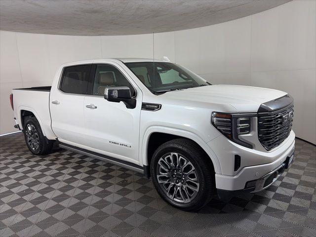 2023 GMC Sierra 1500 4WD Crew Cab Short Box Denali Ultimate 2023 GMC Sierra 1500 4WD Crew Cab Short Box Denali Ultimate