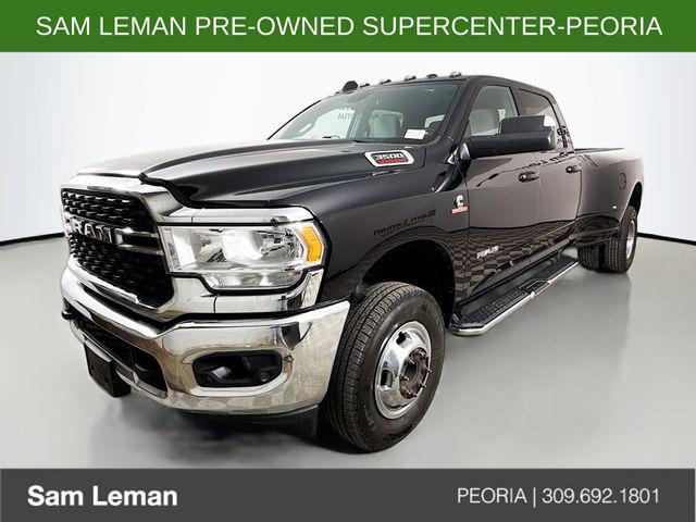 2022 RAM 3500 Big Horn Crew Cab 4x4 8 Box