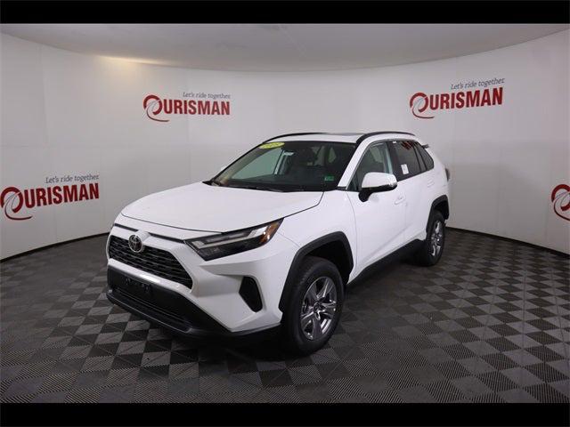 2025 Toyota RAV4 XLE 2025 Toyota RAV4 XLE