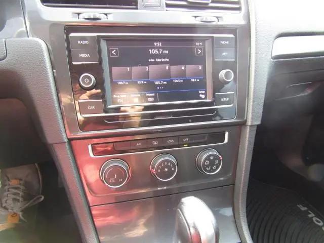 2018 Volkswagen Golf SportWagen TSI S