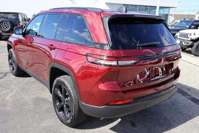 2025 Jeep Grand Cherokee Limited 4x4