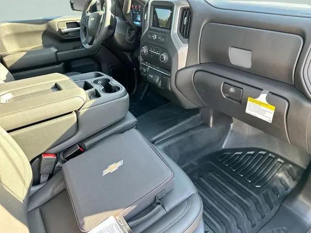 2026 Chevrolet Silverado 2500HD Crew Cab, Standard Bed, WT, 4WD