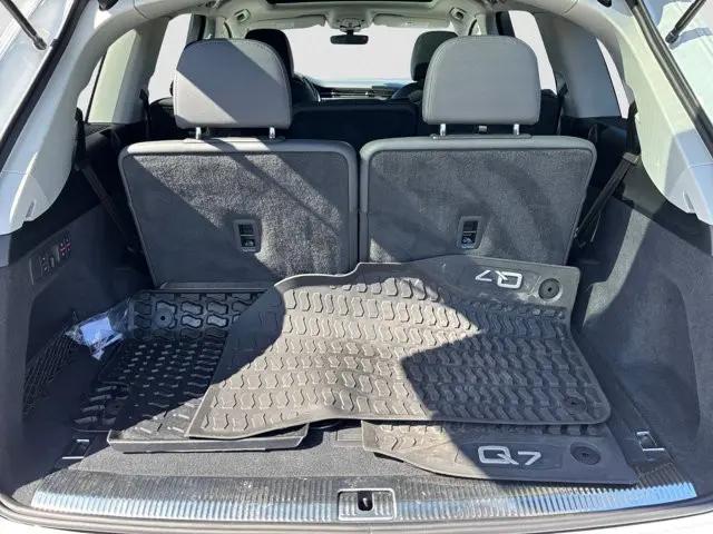 2023 Audi Q7 Prestige 55 TFSI quattro Tiptronic