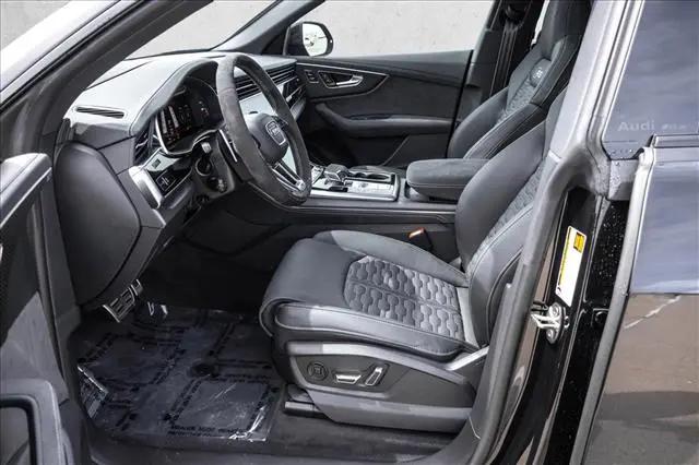 2026 Audi RS Q8 performance quattro tiptronic