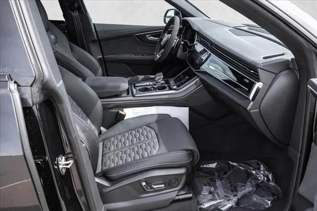 2026 Audi RS Q8 performance quattro tiptronic