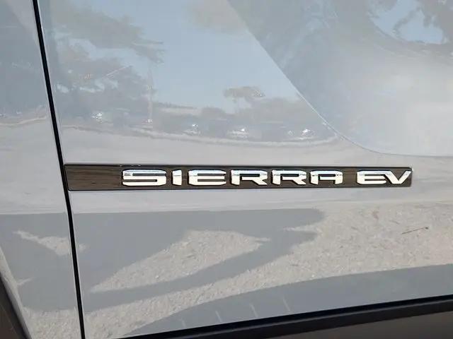 2026 GMC Sierra Standard Range Elevation