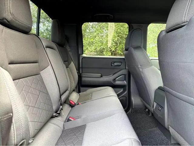 2026 Nissan Frontier Crew Cab SV 4x2